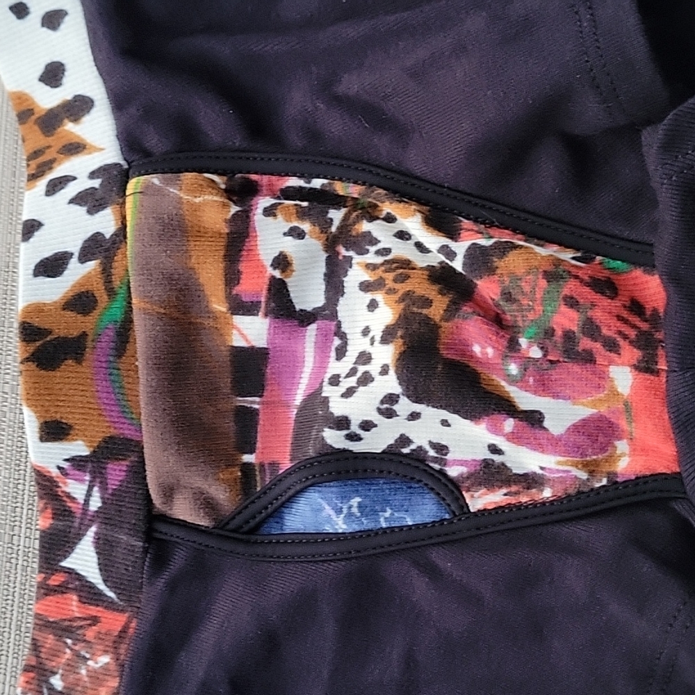 BRIEFS - Picture 9 of 10